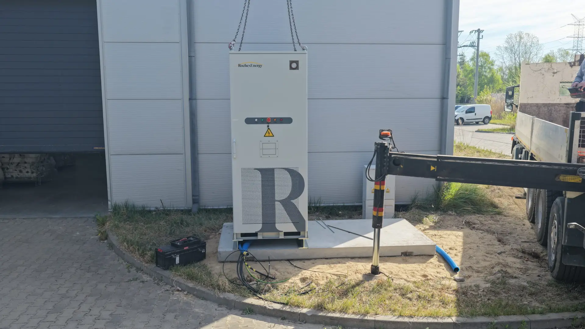 Przemysłowy magazyn energii Roxhex/Breeze 125 kW 261 kWh